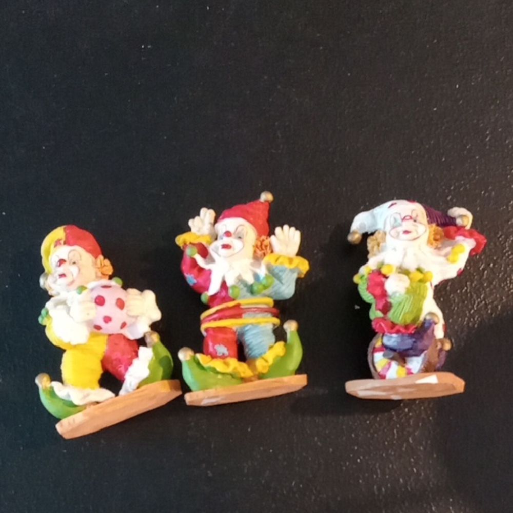 Colorful Clown Figurine Set Of 3